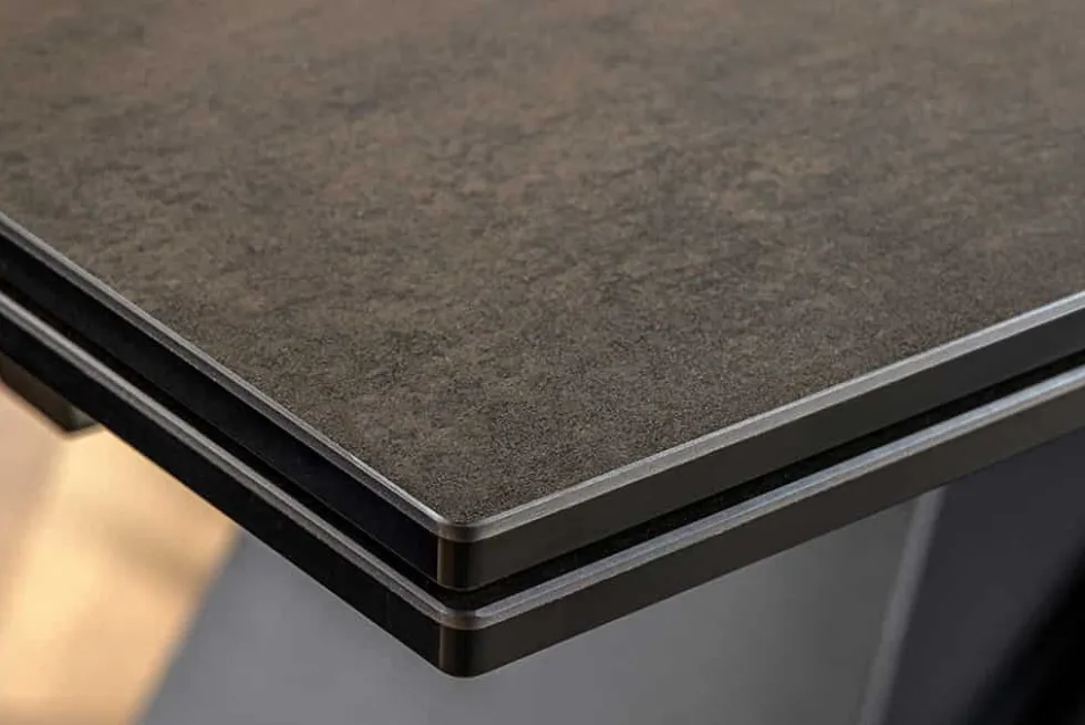 Ausziehbarer Esstisch INFINITY 180-260cm rost Keramik Marmor schwarz Metall