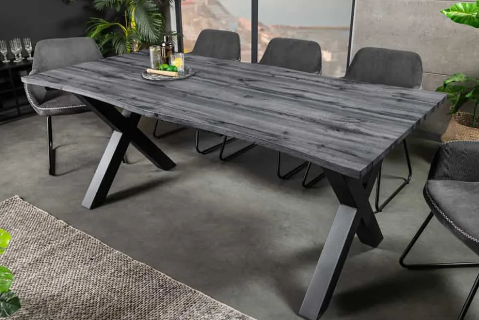 Ausziehbarer Esstisch WILD 180-220cm grau gekälkt Wildeichen-Design Baumkante schwarz