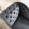 Chesterfield Récamière 170cm antik grau mit Knopfheftung und Nietenbesatz