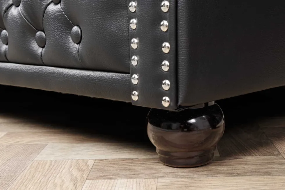 Chesterfield 3-Sitzer Sofa 205cm schwarz Nietenbesatz Federkern