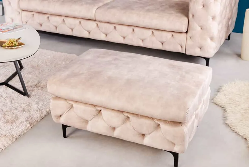Chesterfield Sitzhocker MODERN BAROCK 90cm champagner Samt Fußhocker