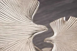 Dekorativer Beistelltisch GINKGO LEAFS 50cm silber handmade Metall