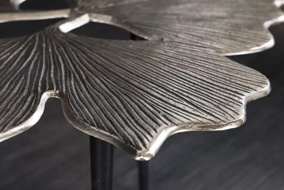 Dekorativer Couchtisch GINKGO LEAFS 75cm silber handmade Metall