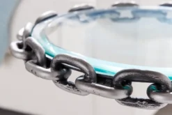 Design Beistelltisch CHAINS 35cm silber handmade Metall rund Glasplatte Kettengestell