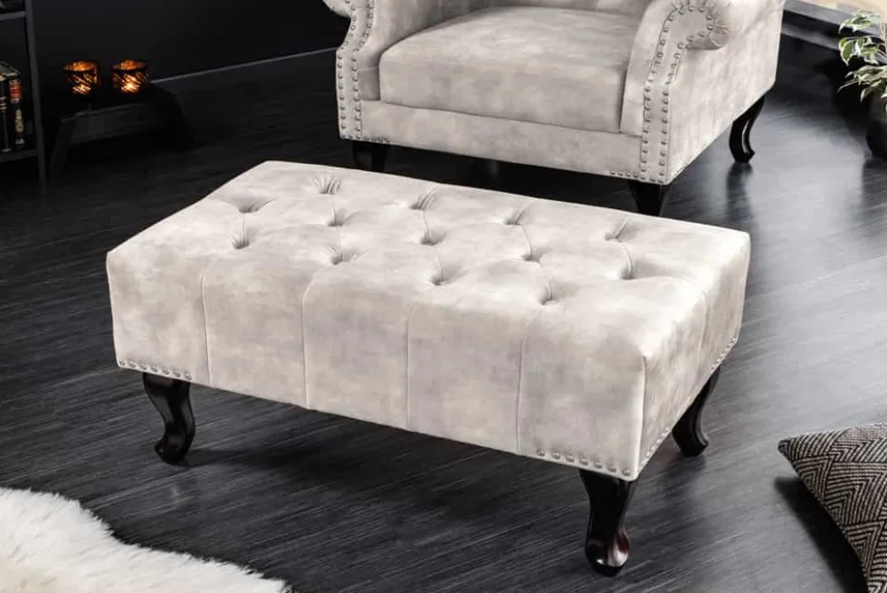 Design Sitzhocker CHESTERFIELD 80cm champagner beige Samt Knopfheftung Nietenbesatz