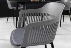 Design Stuhl AIRE grau Kunststoff Stahlgestell Indoor Outdoor inkl. Kissen