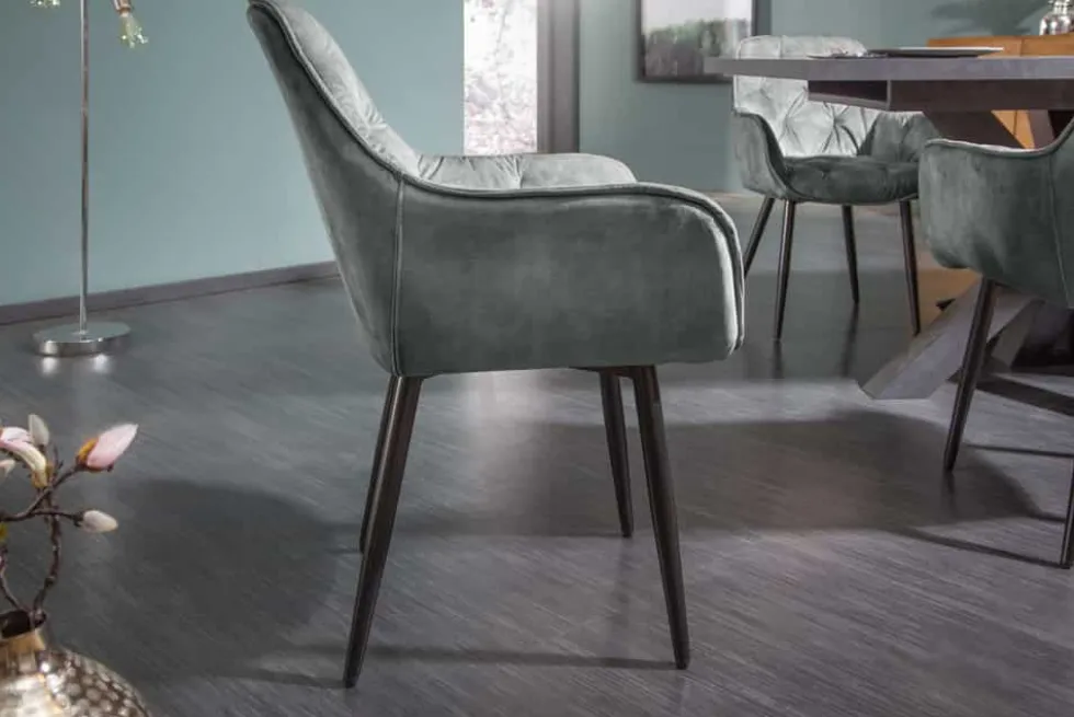Design Stuhl MILANO grün Samt mit Armlehne Ziersteppung gepolstert schwarze Metallbeine