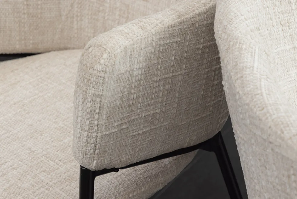 Design Stuhl NOBLESSE beige Chenille schwarzes Metallgestell