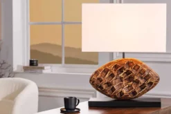Design Tischlampe REEF 50cm Regenbaum Massivholz handmade Baumwollschirm weiß