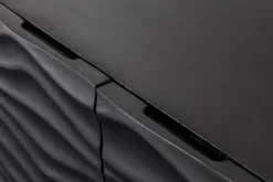 Design TV-Board WAVE 160cm schwarz Mangoholz mit 3D Schnitzereien hängend