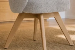 Drehbarer Stuhl WALKÜRE beige natur Eichenholz mit Taschenfederkern und Armlehne