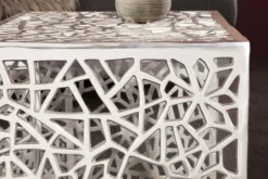 Handgearbeiteter Couchtisch ABSTRACT 49cm 2er Set silber im Gap Design