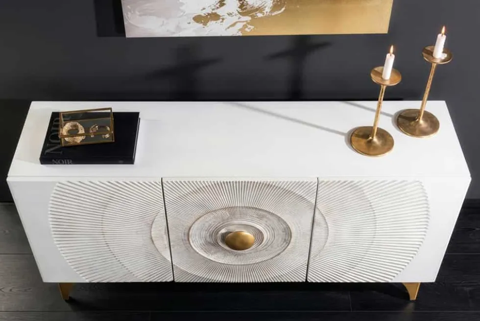 Handgearbeitetes Sideboard GOLDEN SUNSET 140cm weiß mit 3D Schnitzereien gold Mangoholz Metallbeine