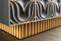 Handgefertigtes Sideboard PIAZZA SAN MARCO 180cm grau gold Mangoholz massiv 3D-Design
