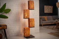 Handgefertigte Stehlampe EUPHORIA 154cm Longan-Holz mit vier Schirmen