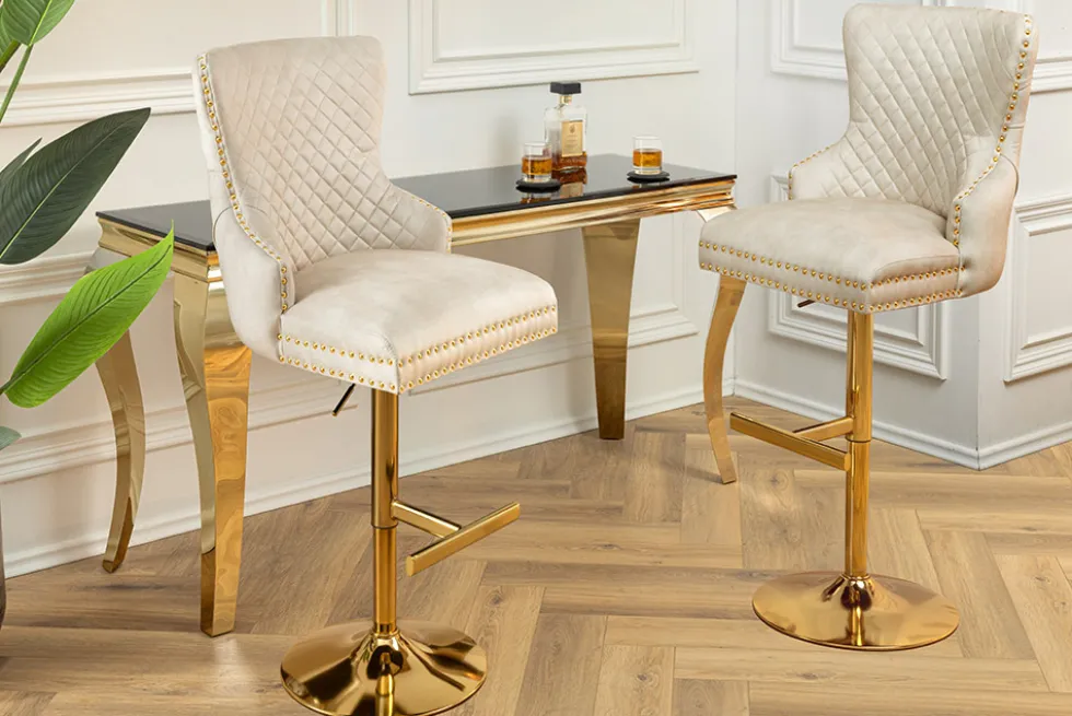Höhenverstellbarer Barhocker CASTLE DELUXE beige Samt gold Edelstahl mit Löwenkopf