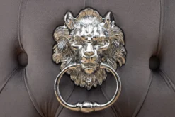 Höhenverstellbarer Barhocker CASTLE DELUXE grau Samt silber Edelstahl Löwenkopf