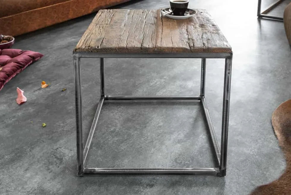 Industrial Beistelltisch BARRACUDA 40cm recyceltes Massivholz mit geflexten Beinen
