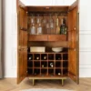 Massiver Barschrank GATSBY 140cm braun Mangoholz gold Metallgestell Retro