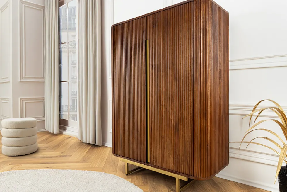 Massiver Barschrank GATSBY 140cm braun Mangoholz gold Metallgestell Retro