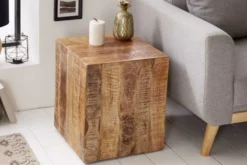 Massiver Beistelltisch FACTORY 45cm natur Mangoholz geflammt auf Rollen