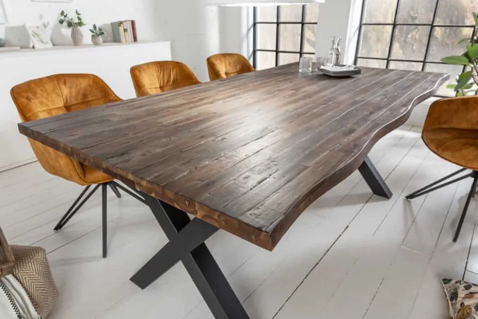 Massiver Esstisch GENESIS VINTAGE 200cm braun Akazienholz schwarzes X-Gestell Baumkante