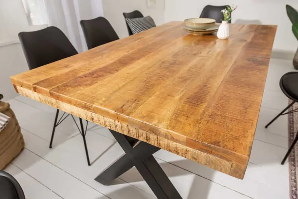 Massiver Esstisch IRON CRAFT 140cm Mangoholz schwarz Metall Industrial Design