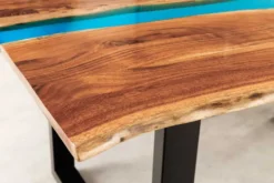 Massiver Esstisch LIQUID 160cm braun Akazienholz Baumkante schwarz Eisen blau