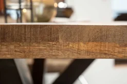Massiver Industrial Esstisch GALAXIE 200cm Mangoholz sternenförmiges Gestell