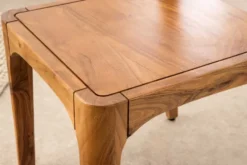 Massiver Stuhl ORGANIC braun Akazienholz honey finish handmade