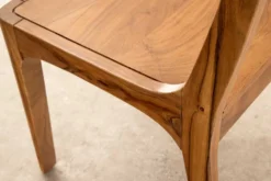 Massiver Stuhl ORGANIC braun Akazienholz honey finish handmade