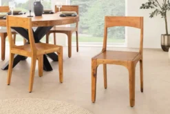 Massiver Stuhl ORGANIC braun Akazienholz honey finish handmade
