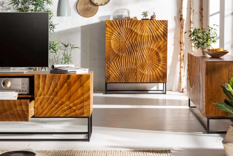 Massives Highboard SCORPION 120cm braun Mangoholz aufwendige 3D Schnitzereien
