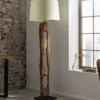 Massive Stehlampe BARRACUDA 177cm natur Akazienholz Baumwollschirm weiß Baumstamm
