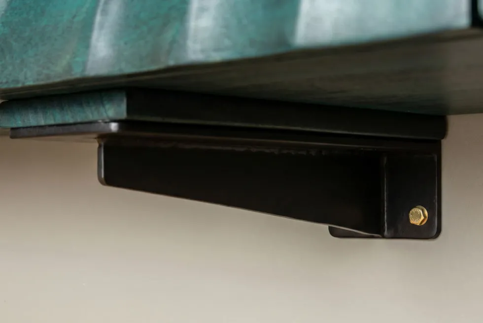 Massives TV-Board SCORPION 160cm türkis Mangoholz hängend Lowboard