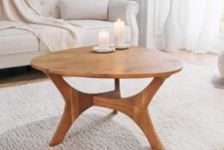 Massivholz Couchtisch ARCHITECTURE 70cm natur honey finish Akazie dreieckig
