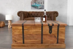 Massivholz Couchtisch BODEGA 100cm braun Sheesham stone finish Truhe Stauraum Weinregal