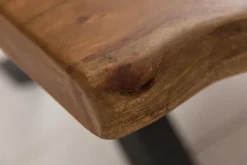 Massivholz Couchtisch MAMMUT 110cm Akazie Baumkante honey finish 3,5cm Tischplatte