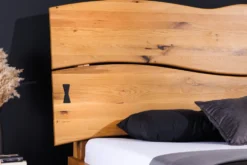 Massivholz Doppelbett AMAZONAS 180x200cm natur Wildeiche Baumkante