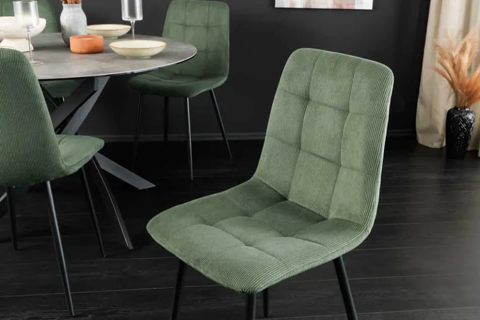 Moderner Design Stuhl TRES CHIC grün Cord schwarze Metallbeine Esszimmer