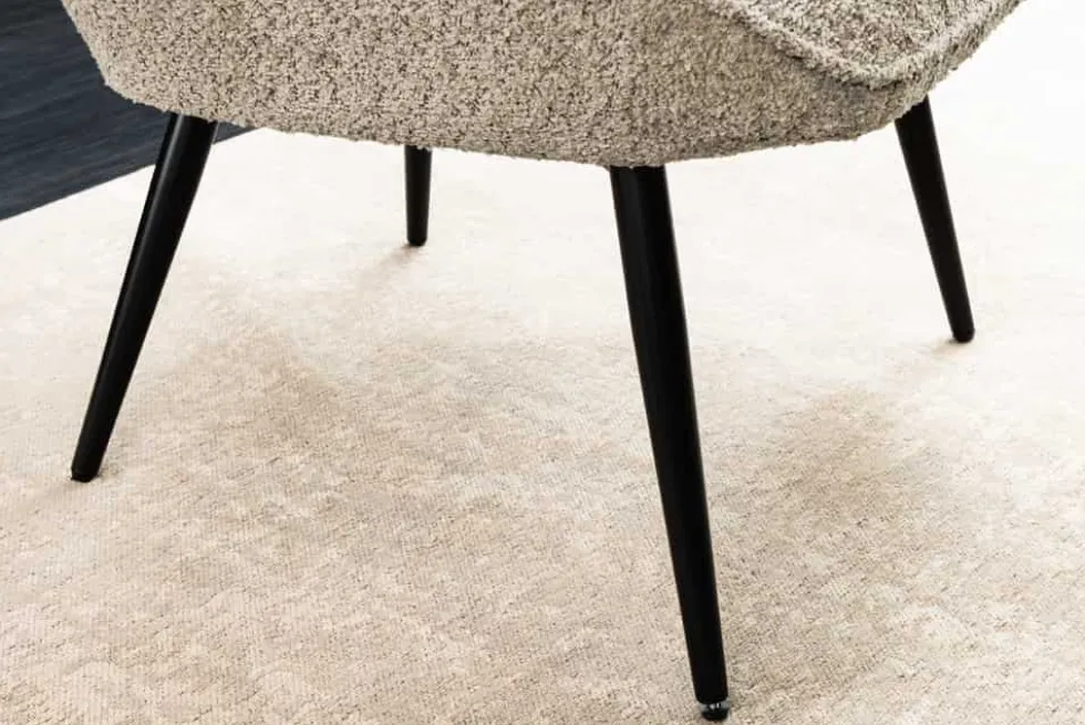 Moderner Sessel SCANDINAVIA champagner greige Bouclé mit Armlehnen
