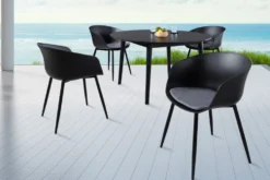 Moderner Stuhl DESIGNO schwarz Kunststoff Gartenstuhl mit Armlehnen Indoor Outdoor