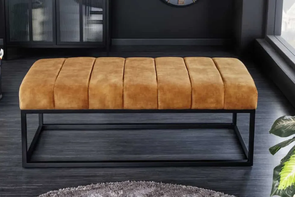 Moderne Sitzbank PETIT BEAUTÉ 110cm senfgelb Samt schwarzes Metallgestell