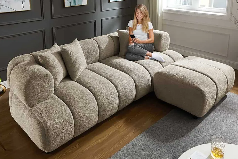 Modernes XXL Sofa ADLON 255cm champagner greige Bouclé Bigsofa Federkern inkl. Kissen