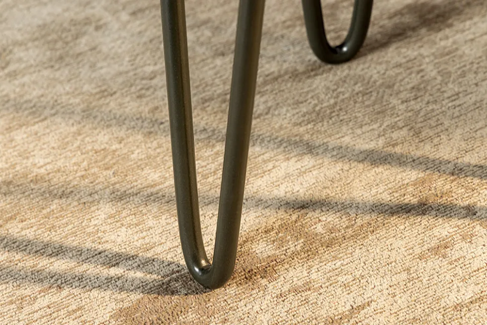 Runder Beistelltisch GOA 45cm grau Akazie Massivholz Baumscheibe Hairpin Legs Metall