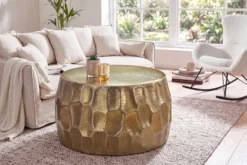 Runder Couchtisch ORGANIC ORIENT 70cm gold Metall Hammerschlag 3D-Design handmade